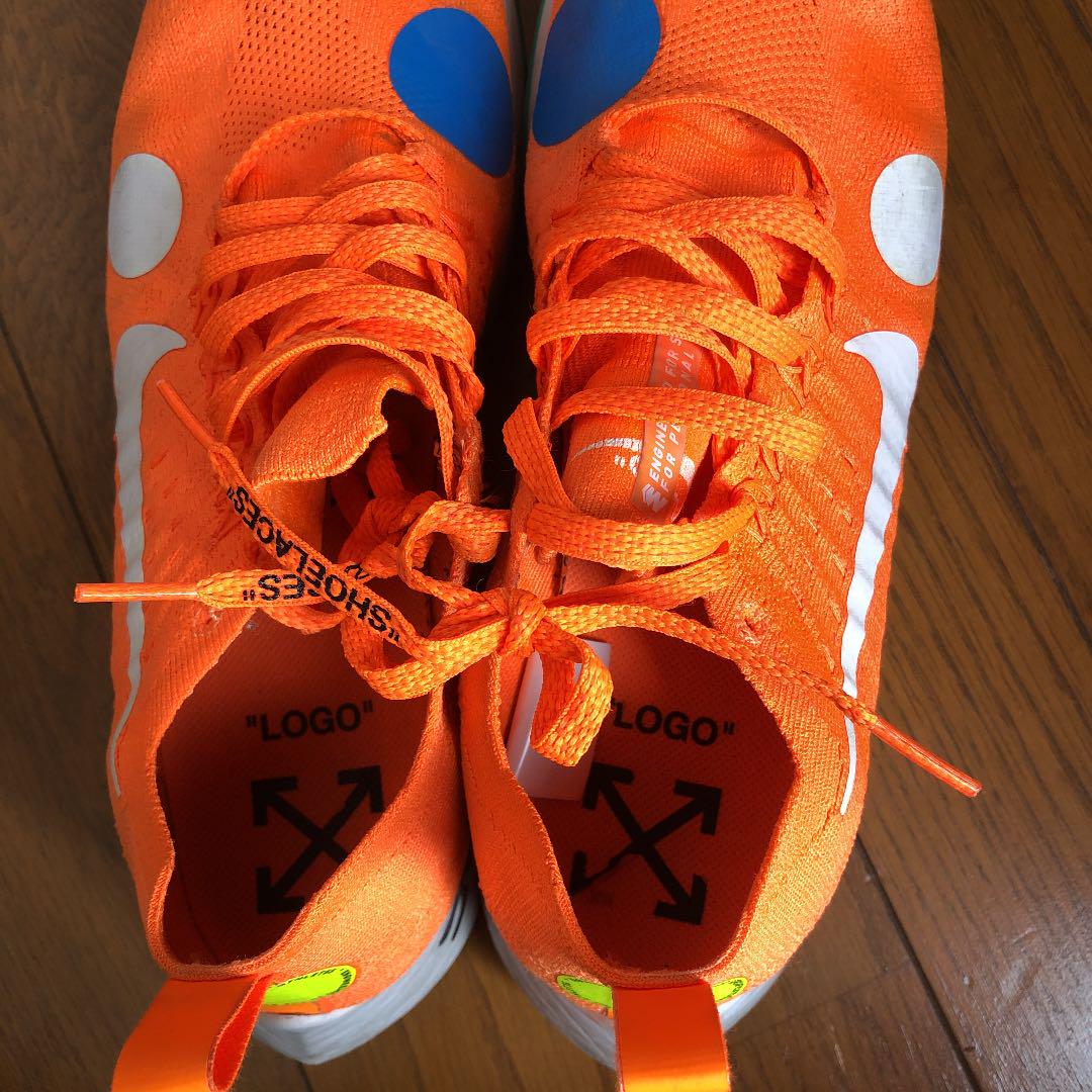 off-white ピアス 片耳用 オフホワイト 転ぶ