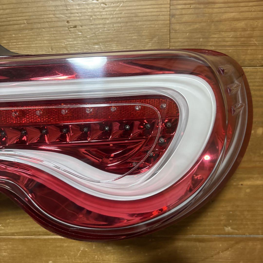ヴァレンティ ジュエルLEDテールランプ 86 BRZ