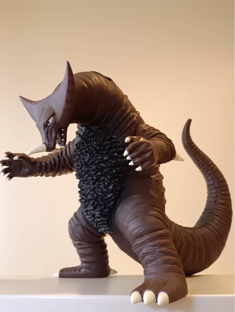 一番くじウルトラ怪獣・ビッグソフビ賞 •古代怪獣ゴモラ