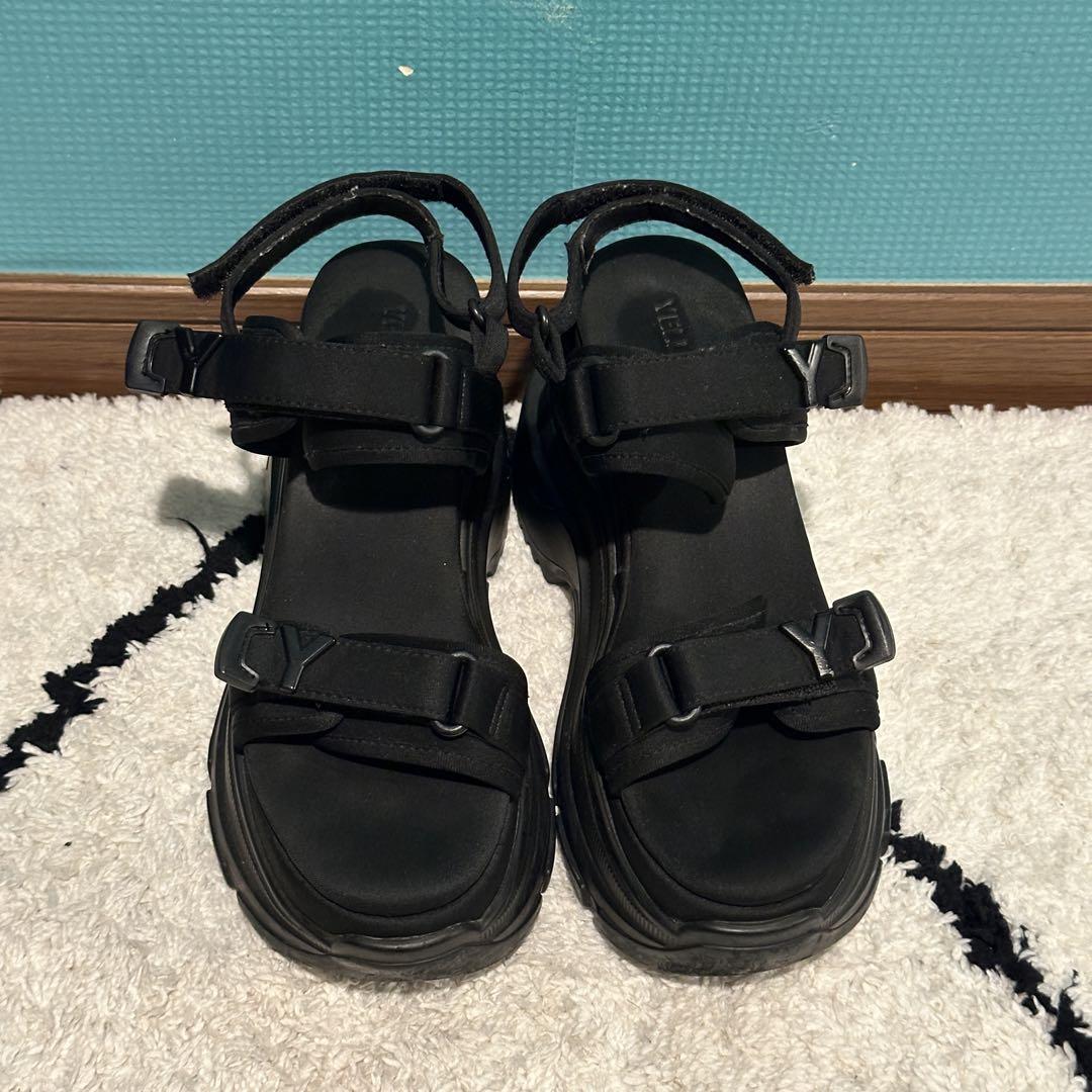 YELLO TOKYO BLACK DOUBLE SNEAKER SANDALS