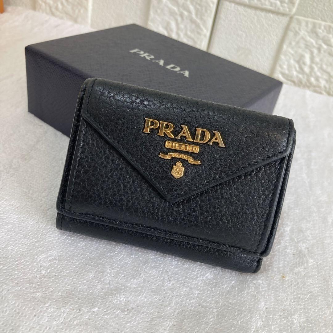 専用 美品 PRADA プラダ 折り財布 ブラック レザー 画像1