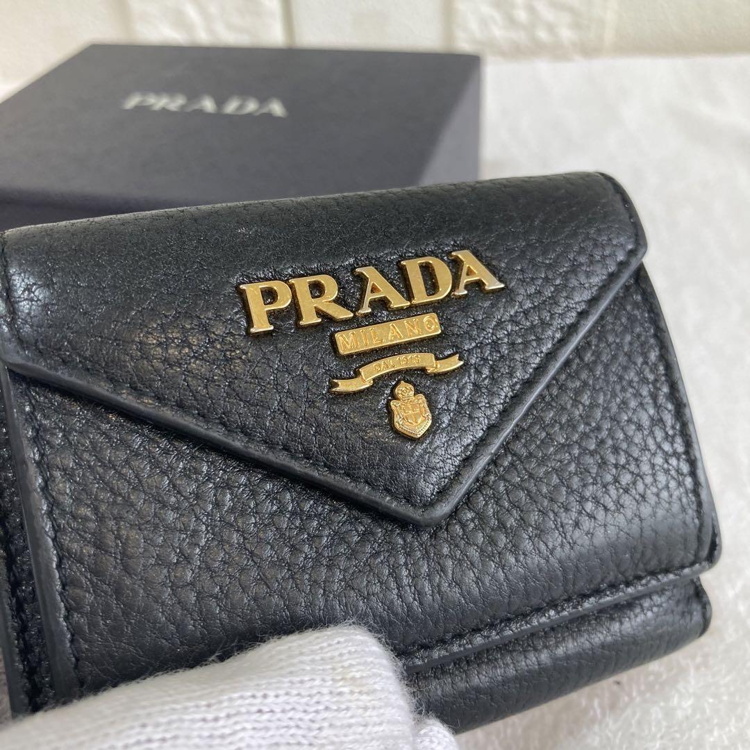 専用 美品 PRADA プラダ 折り財布 ブラック レザー 画像3