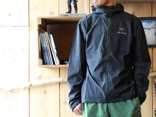 2022夏季 アークテリクス 新品未使用 Sサイズ ky2xq-m26151638828 ARC’TERYX スコーミッシュフーディ 低価SALE