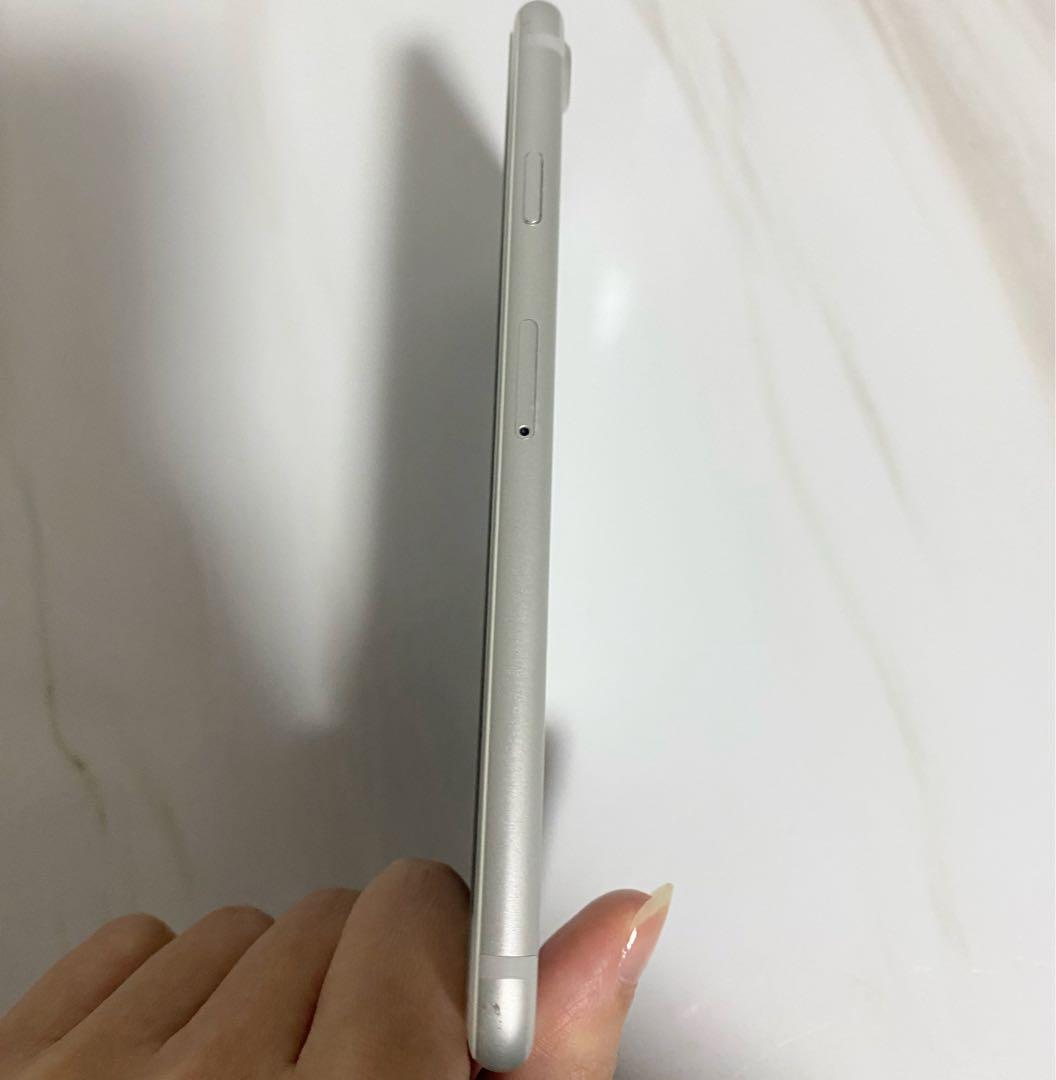 iPhone7本体 シルバー 中古品 本体