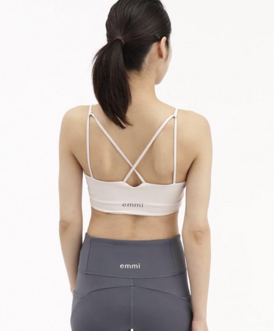 【emmi yoga】 サステナレッチ　ショートブラトップ&レギンスセットグレー
