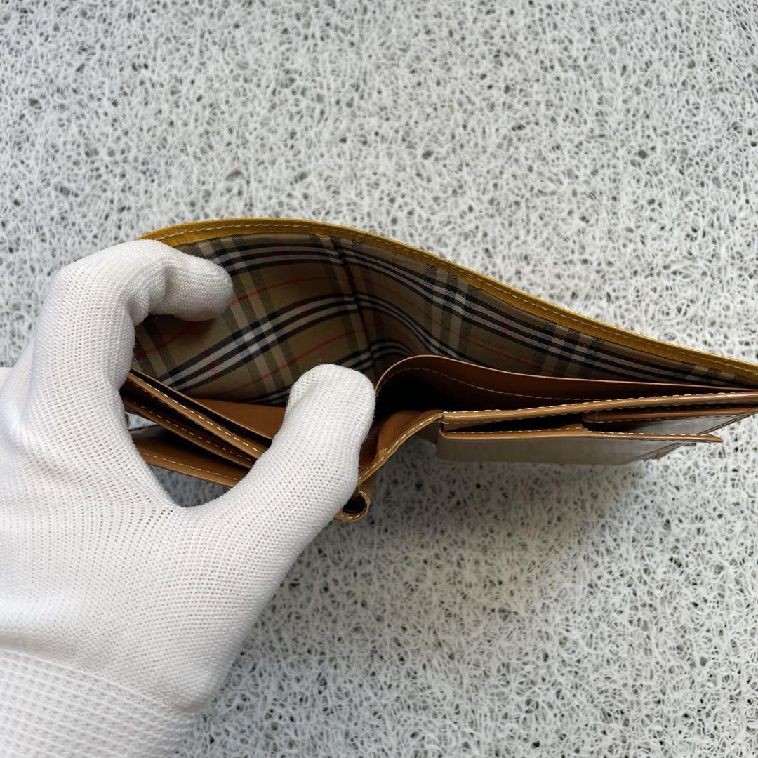 BURBERRY バーバリー 二つ折り財布 イエロー レザー ゴールド