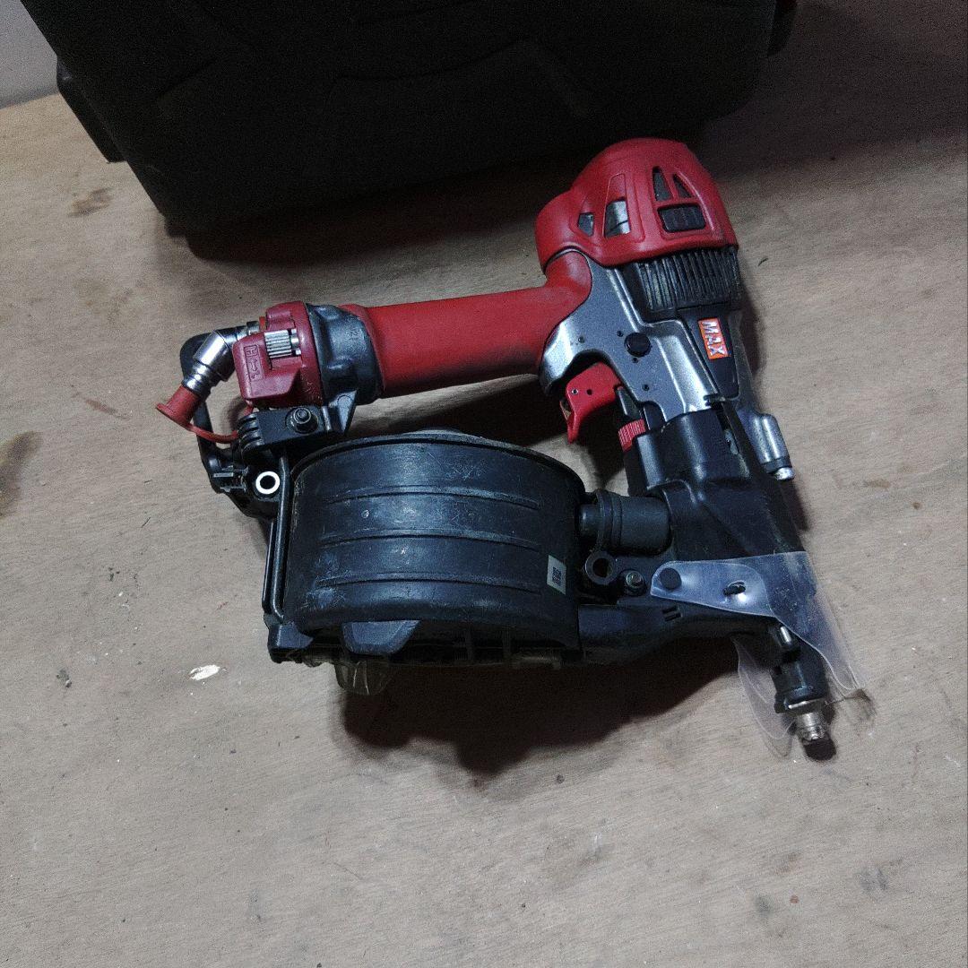 MAX