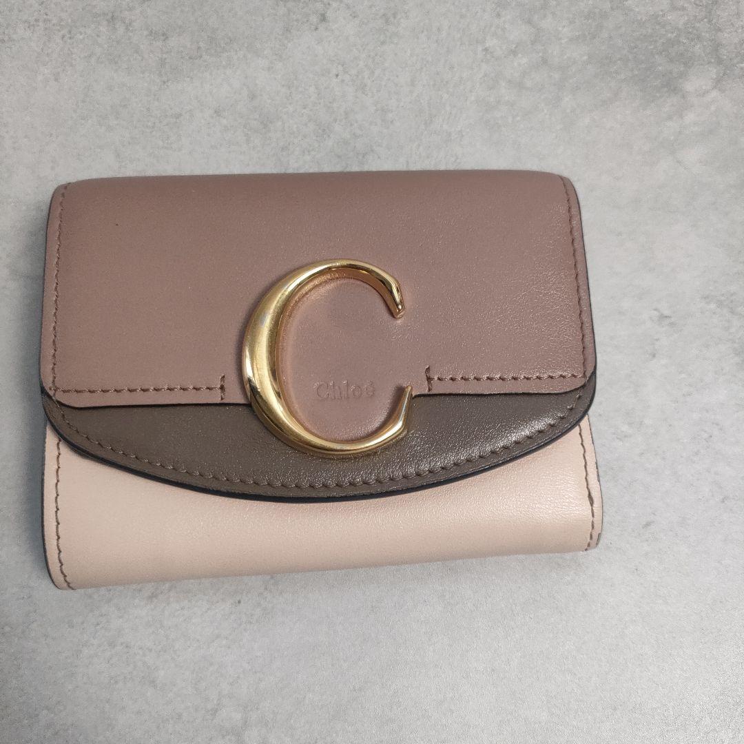 Chloé ピンク 三つ折り財布 Chloe クロエ ピンク 三つ折り財布 ゴールド 金具 - メルカリ