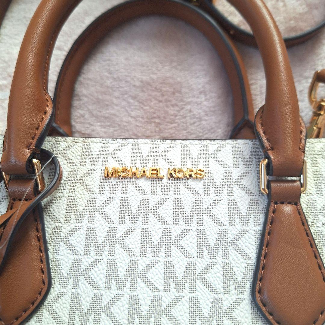 新品未使用タグ付き】MK マイケルコース サッチェルスモール バニラ