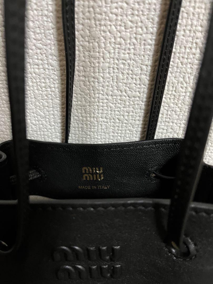 ミュウミュウナッパレザーミニバッグ　ミュウミュウショルダーバッグ　miumiu