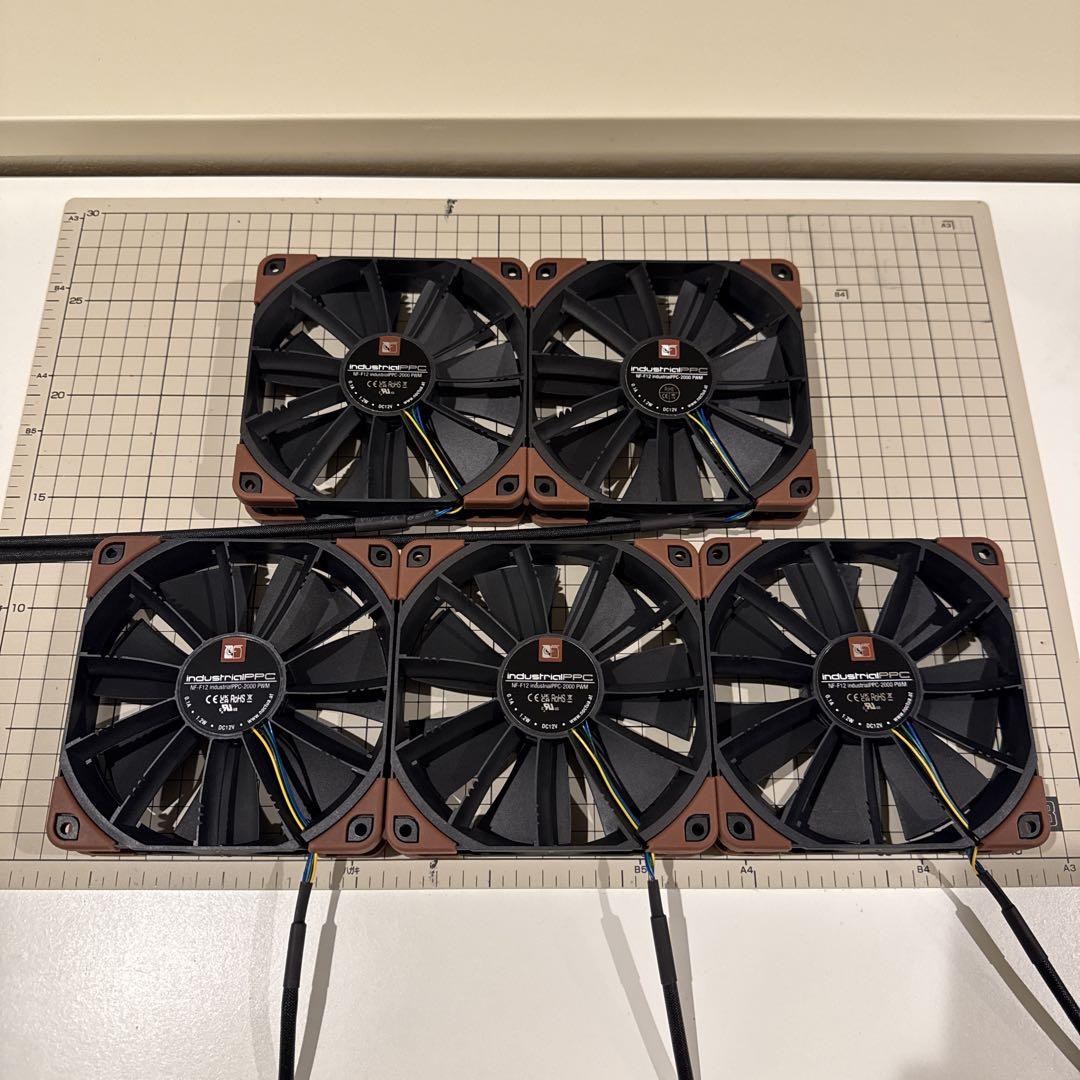 noctua NF-F12 industrialPPC-2000 PWM 5枚