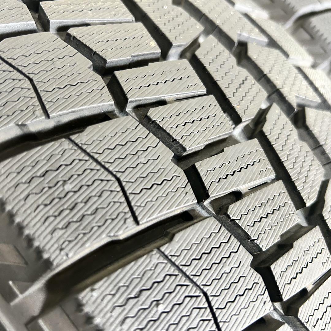 中古スタッドレス225/55R17ダンロップ4本セット　フーガ、スカイライン等に