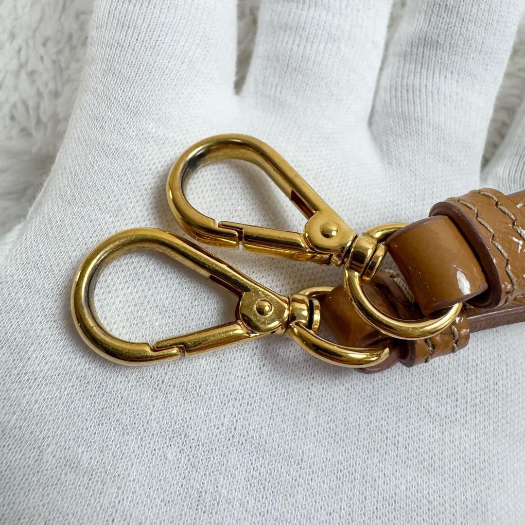 PRADA ショルダーバッグ 三角ロゴ ターンロック サフィアーノレザー PRADA ショルダーバッグ 三角ロゴ ターンロック サフィアーノレザー