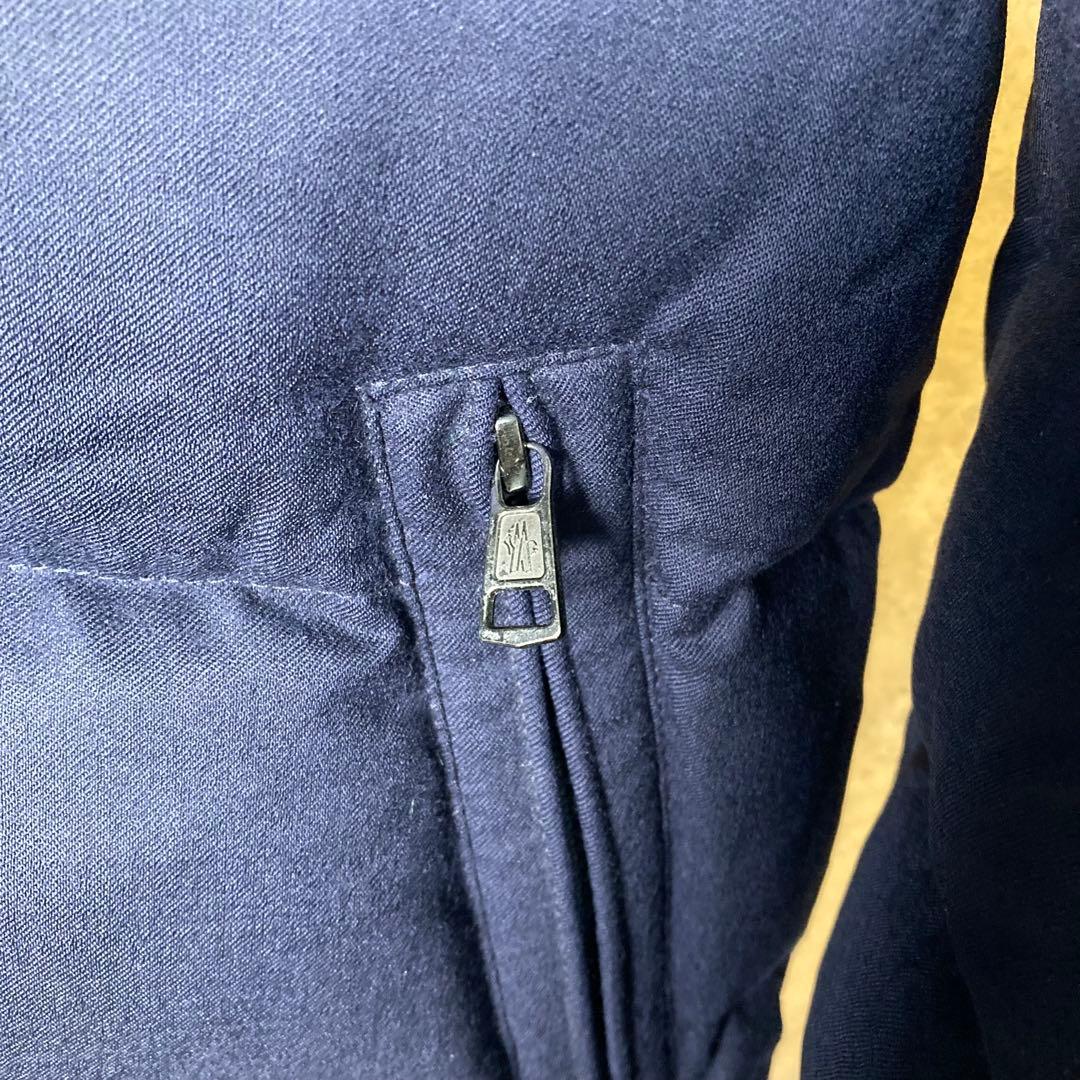 ダウンジャケット