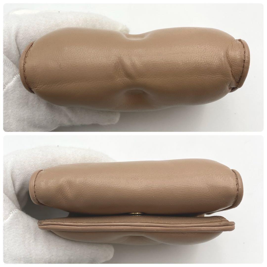 るぅちゃ✨ メゾンマルジェラ グラムスラム 折り財布 カレンダー ベージュ
