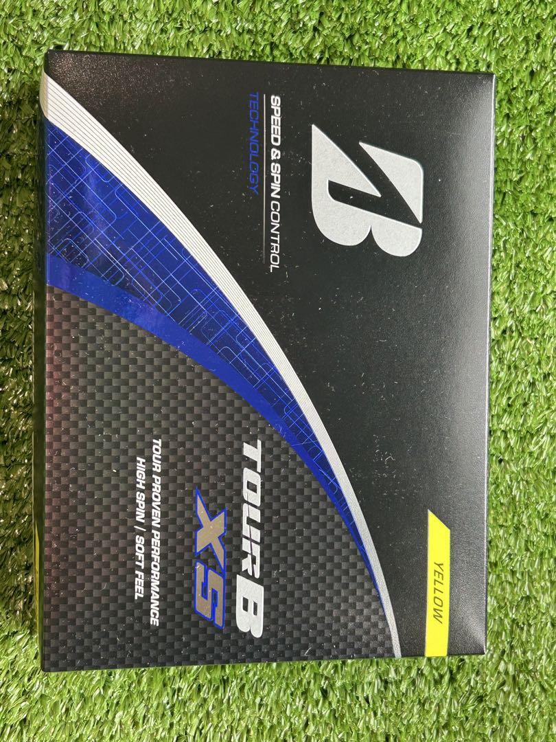 ブリヂストン TOUR B XS ゴルフボール イエロー　1ダース（12球）