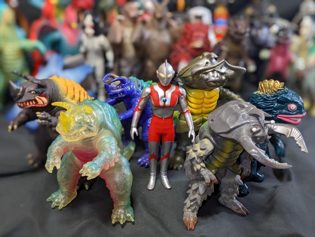 【超歓迎】 ウルトラマン＆登場怪獣・宇宙人（バンダイ）ソフビほぼコンプ59 特撮