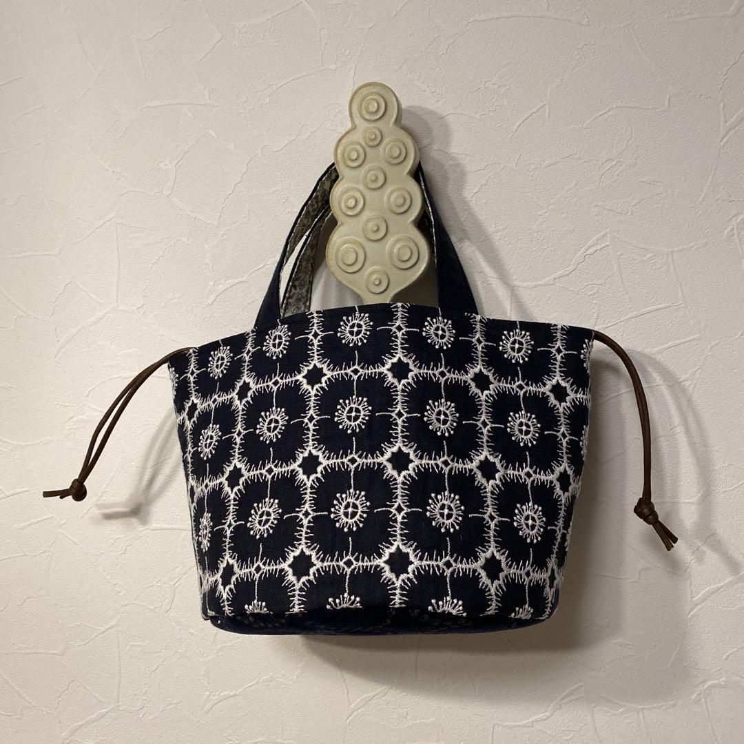 ♡handmade♡ ミナペルホネン　　まぁるい底の巾着バッグ