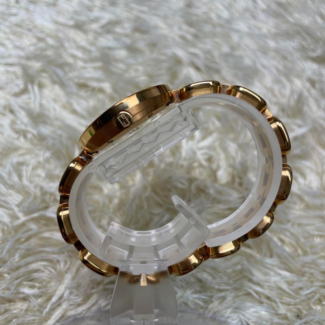 ￼￼FENDI ￼フェンディ 10PD シェル文字盤 020-7600L-740 FENDI ￼フェンディ 10PD シェル文字盤 020-7600L-740