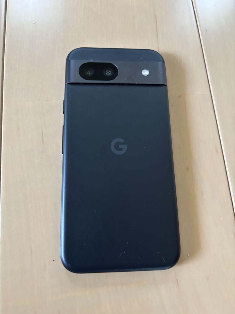 pixel8a obsidian 本体　bellroyケース付