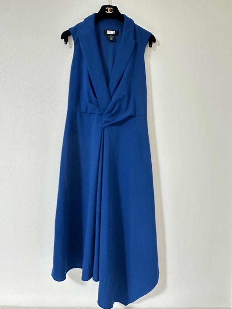 新品☆DKNY サイズ4