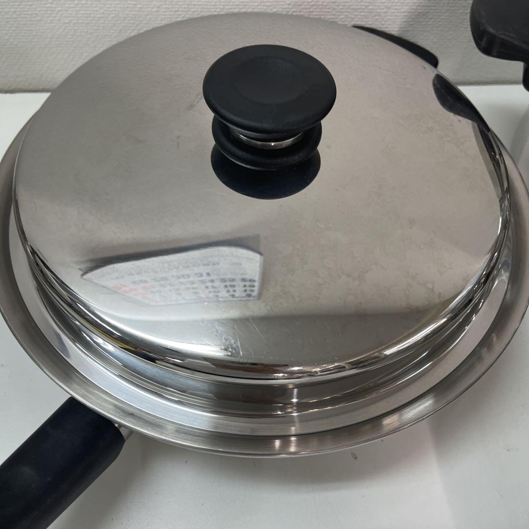 アムウェイ　大フライパン　大鍋(シチューパン)蓋　蒸し器(写真参照) 4点セット アムウェイ 大フライパン 大鍋(シチューパン)蓋 蒸し器(写真参照