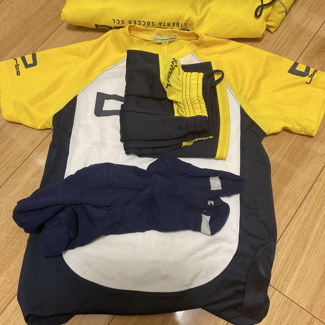 LIBERTA イエロー サッカーウェア 冬130cmと夏145cm サッカー