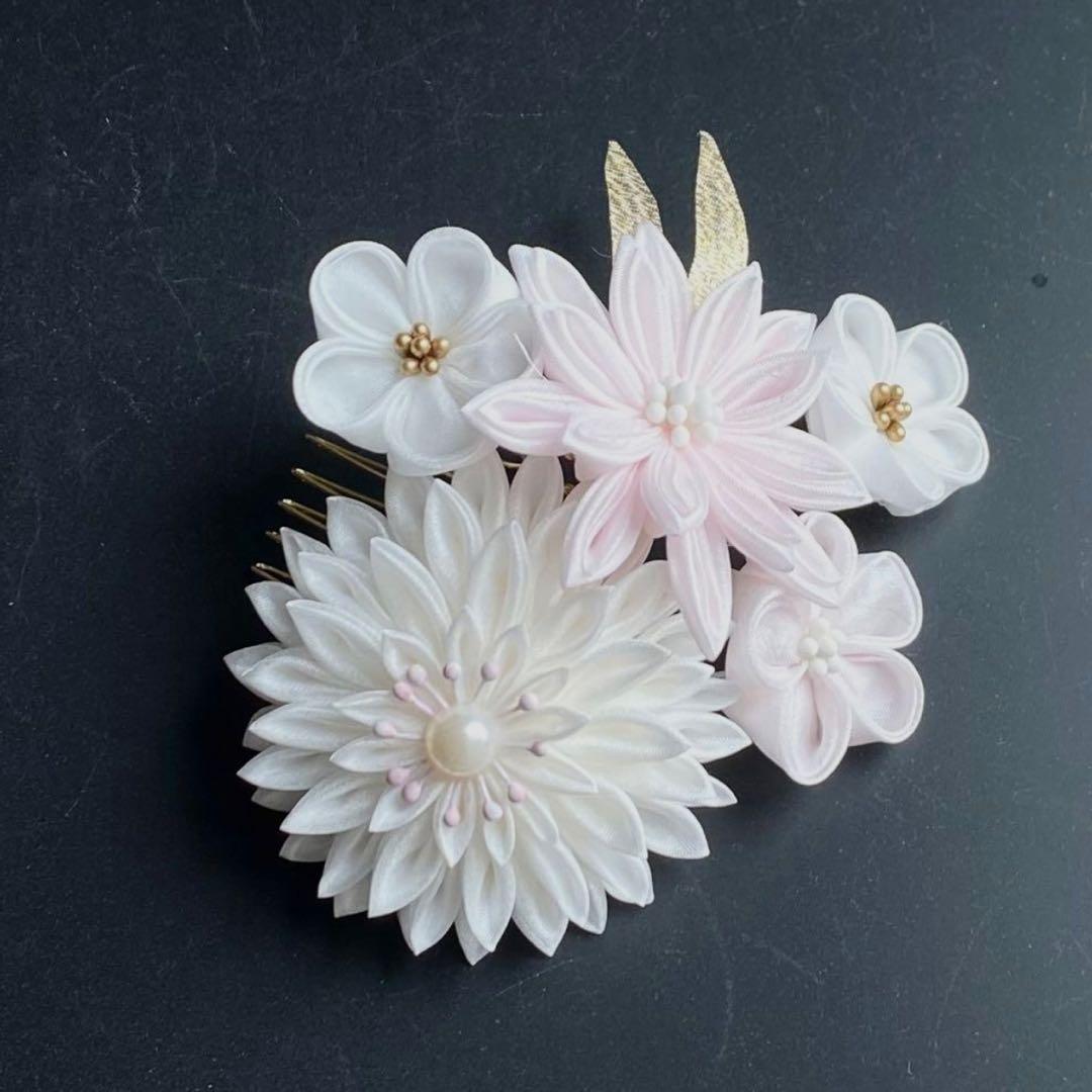 つまみ細工 成人式 髪飾り うす桜 つまみ細工 成人式 髪飾り うす桜