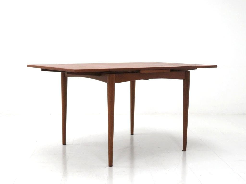 展示品 アクタス H.W.F. マホガニー 伸長式 ダイニングテーブル 北欧 展示品 アクタス H.W.F. マホガニー 伸長式 ダイニングテーブル 北欧