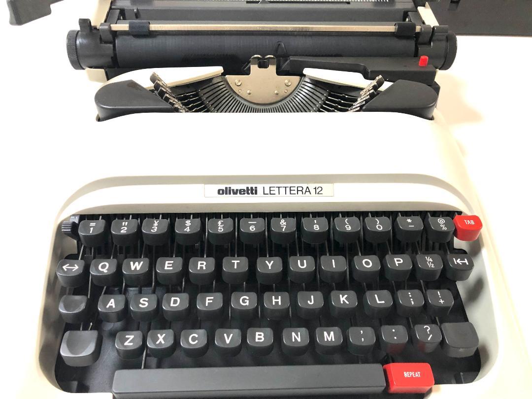 【印字可能】タイプライター olivetti LETTERA 12 オリベッティ