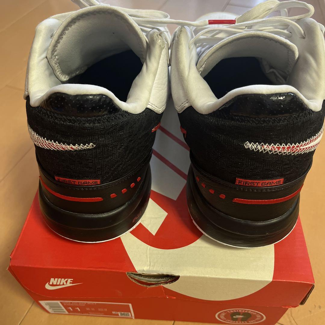 NIKE ズーム　レブロン　スニーカー