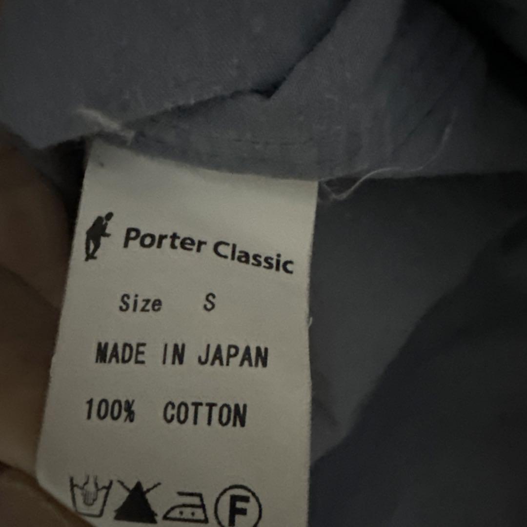 プルオーバーシャツ