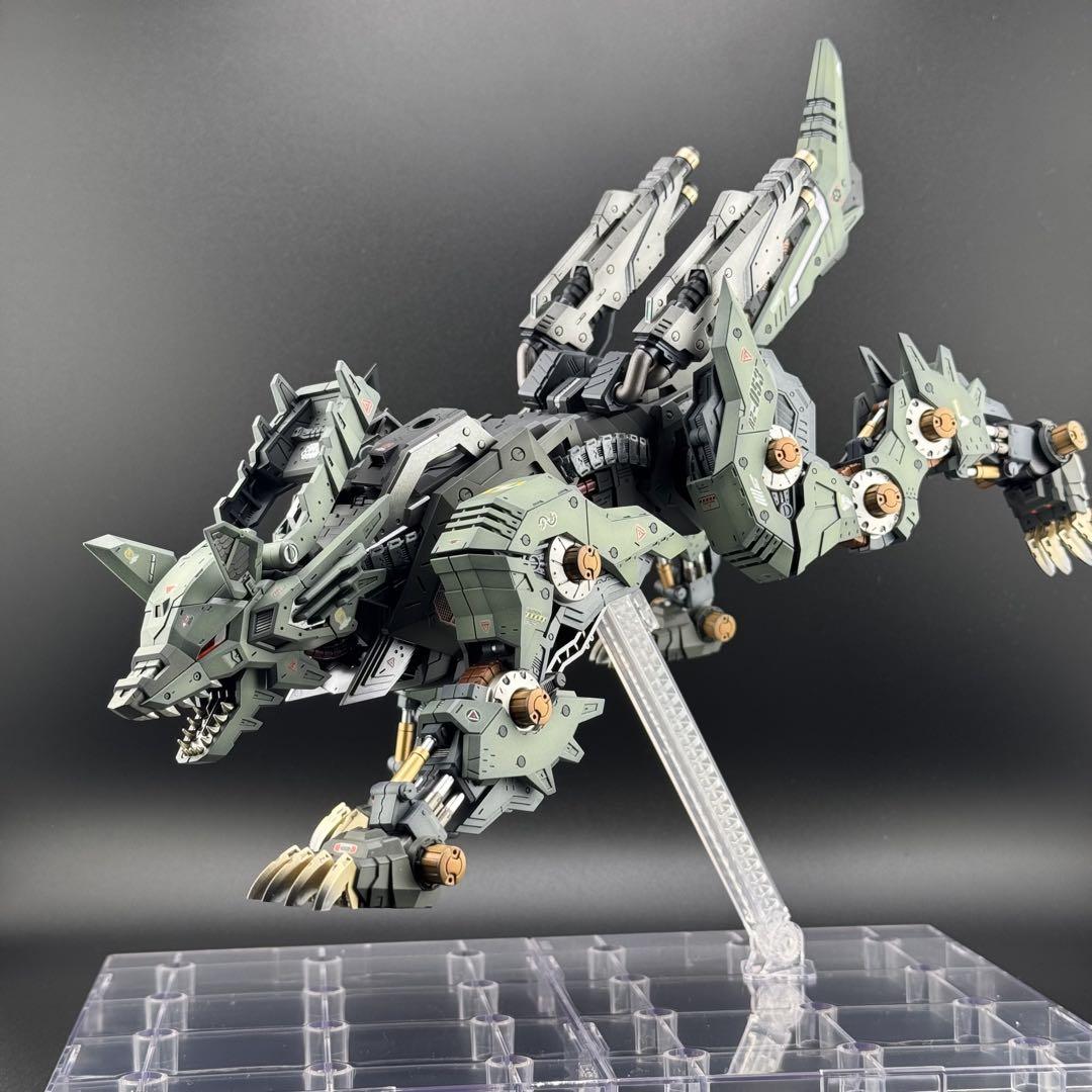 コトブキヤ ゾイド HMM ケーニッヒウルフ 完成品 全塗装
