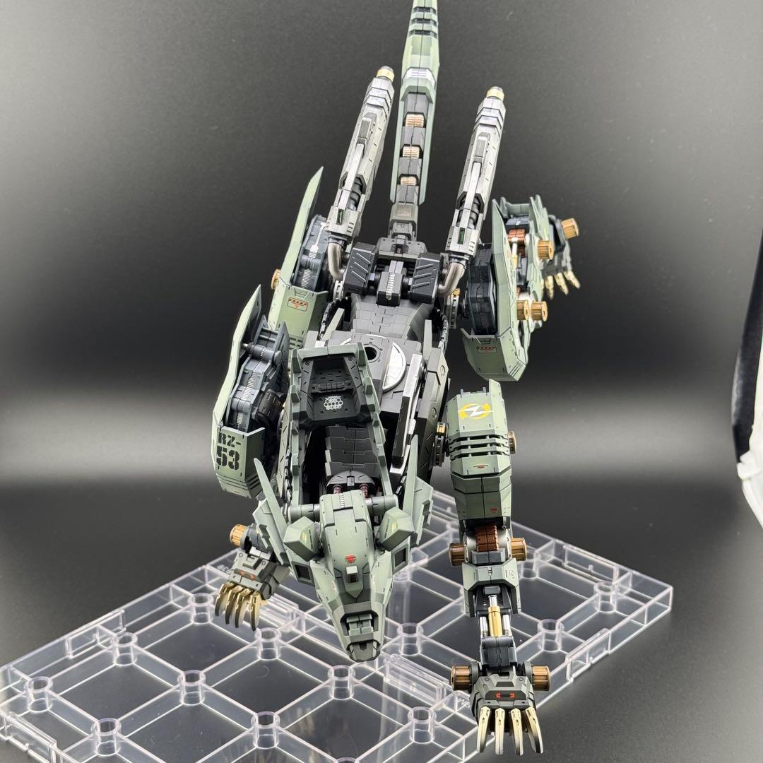 コトブキヤ ゾイド HMM ケーニッヒウルフ 完成品 全塗装