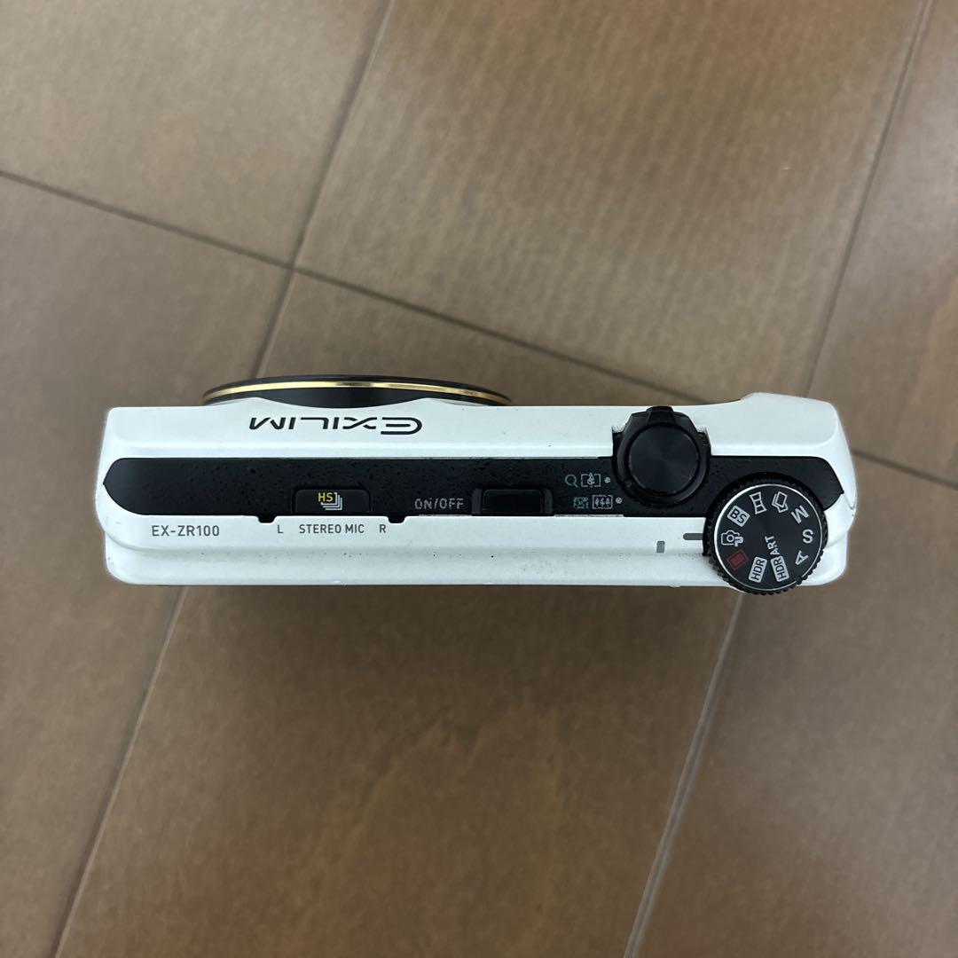 デジタルカメラ Casio EX-ZR100