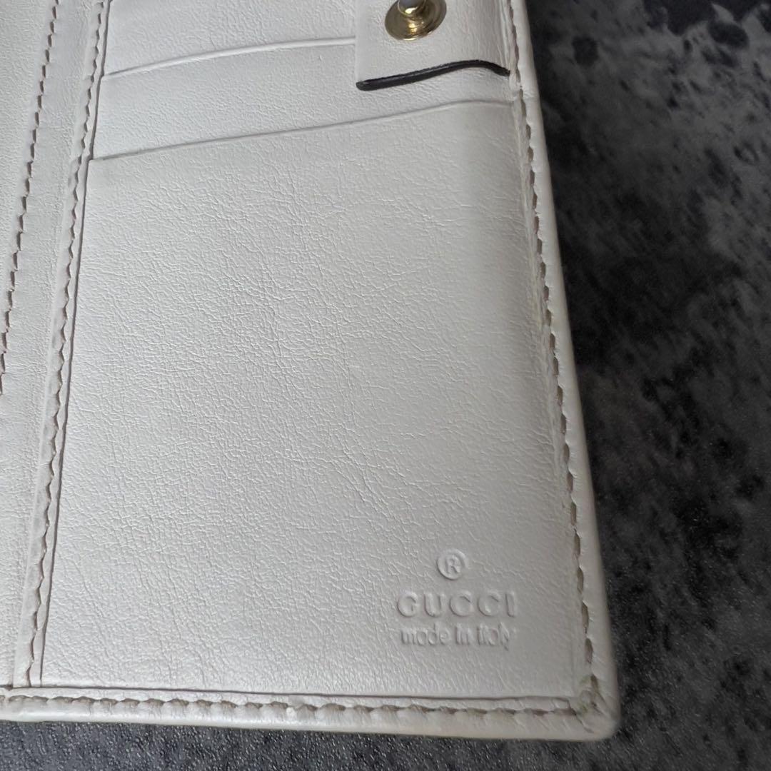 長財布 インターロッキング