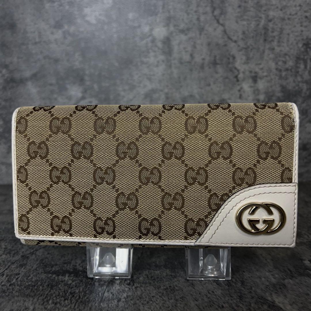 GUCCI グッチ