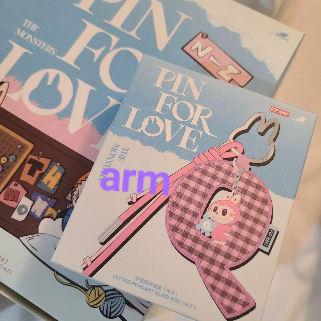 ラブブ PIN FOR LOVE イニシャル キーリングQ ラブブ PIN FOR LOVE イニシャル キーリング【Q】 - メルカリ