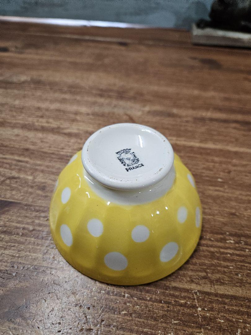 フランスアンティーク 小振りなカフェオレボウル 器 サルグミンヌ ドット柄
