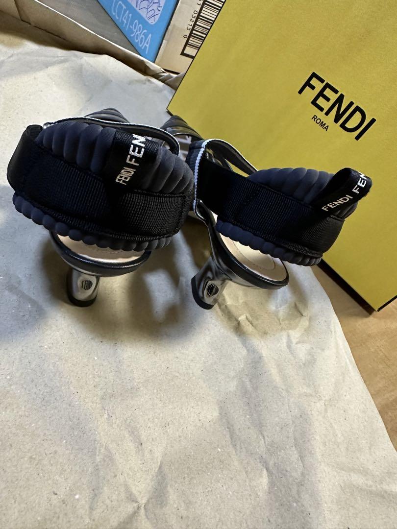 美品 FENDI Colibri クリアヒール コリブリ 美品 FENDI Colibri クリアヒール コリブリ