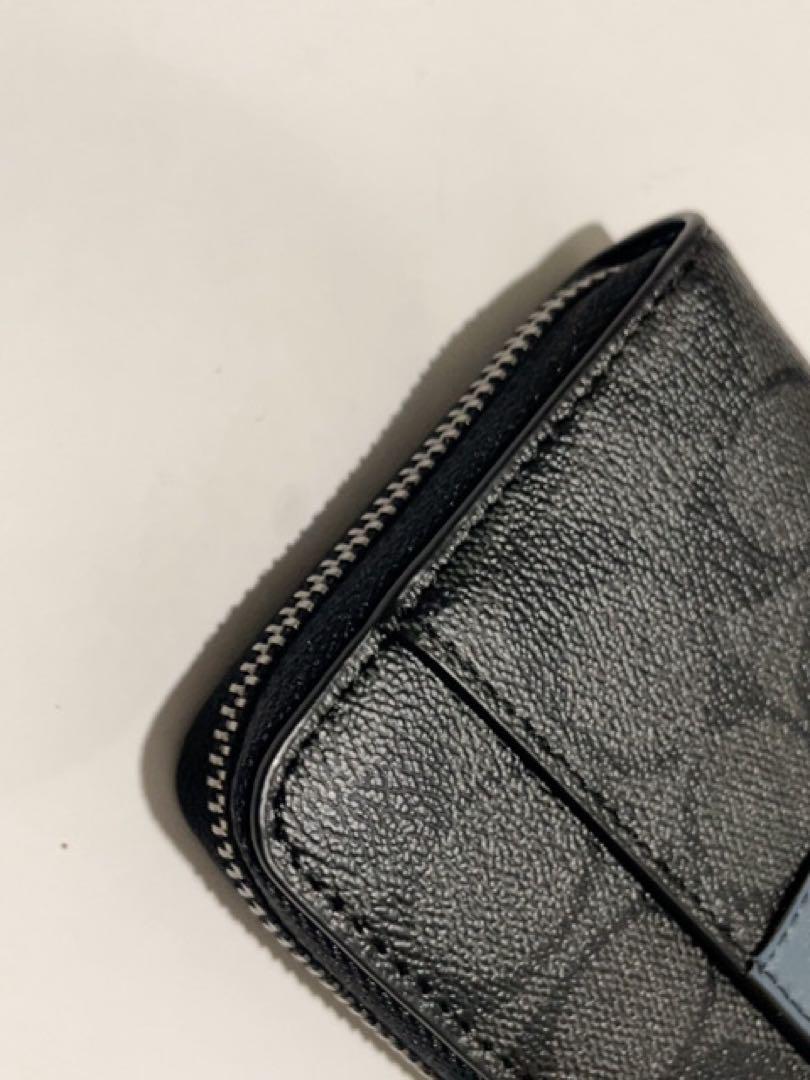 g*8様 [新品未使用]COACH コーチ 財布 長財布 F26070 カラー：