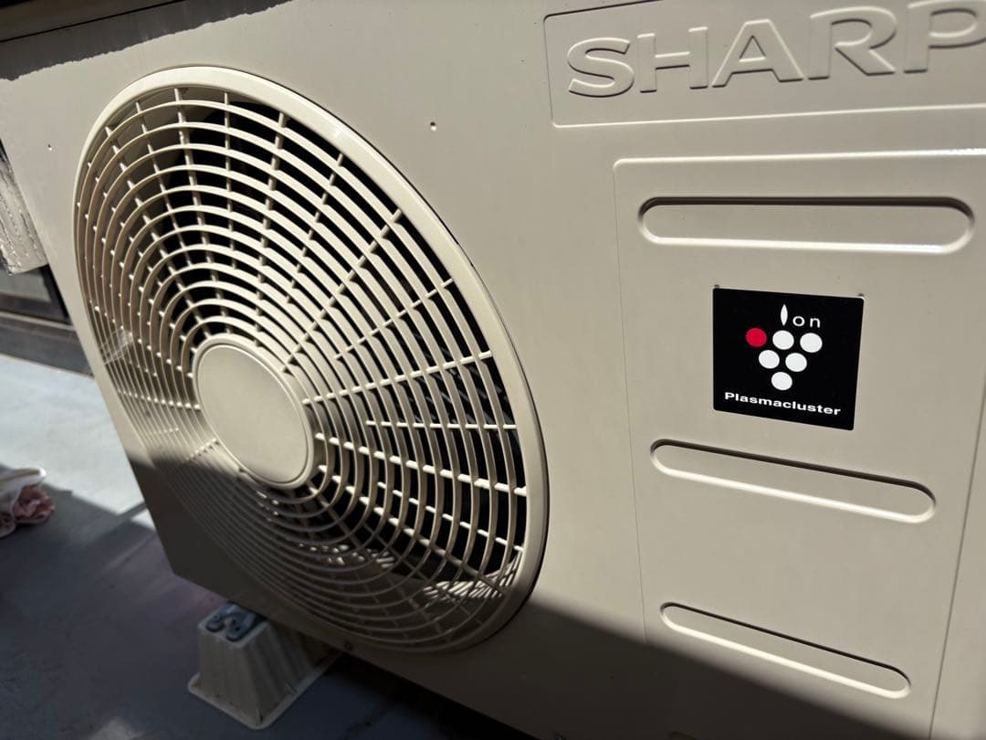 【都内直接取引】 SHARP エアコン 【都内直接取引】 SHARP エアコン