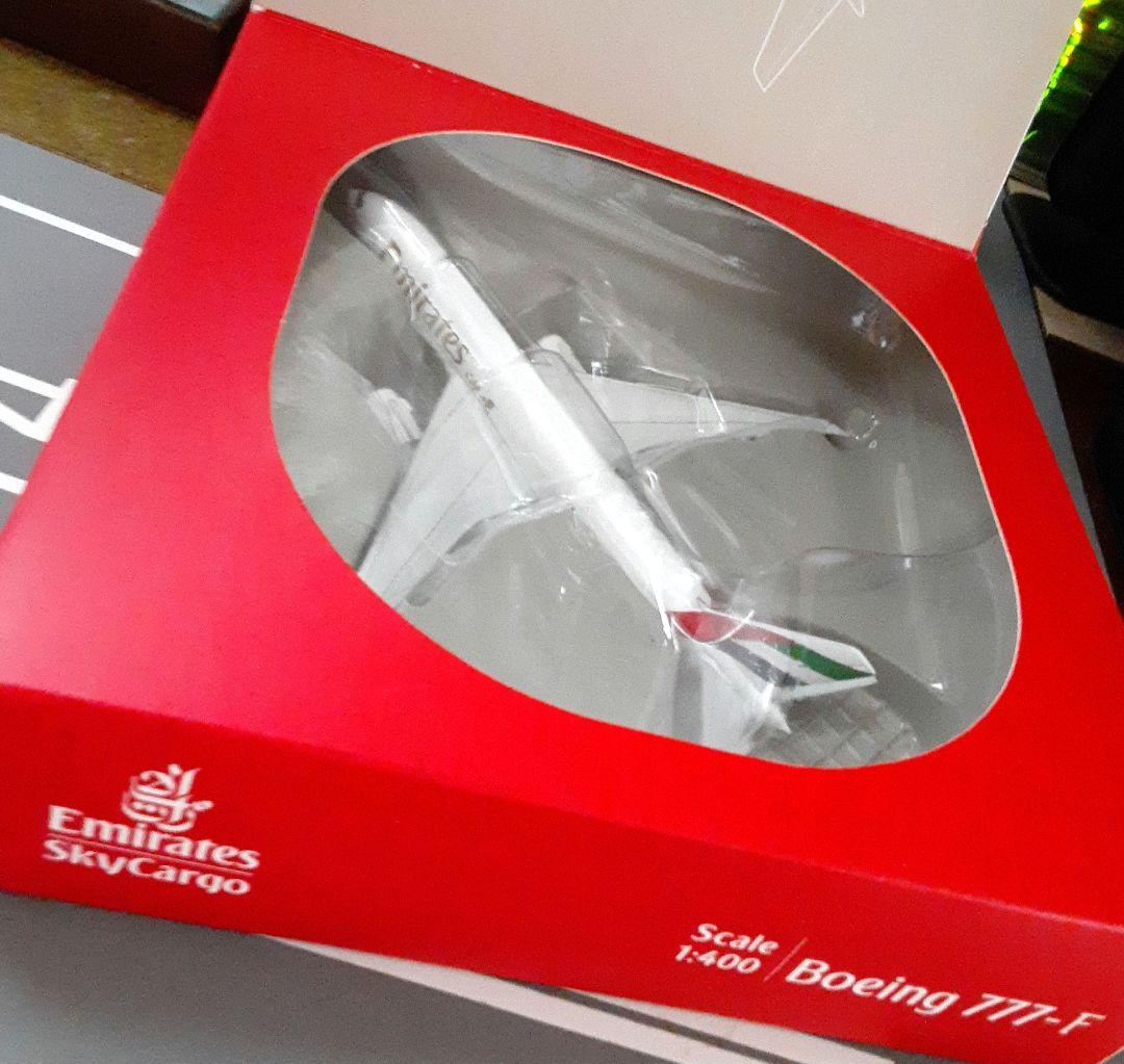 Emirates SkyCargo B777-F 1/400 - メルカリ