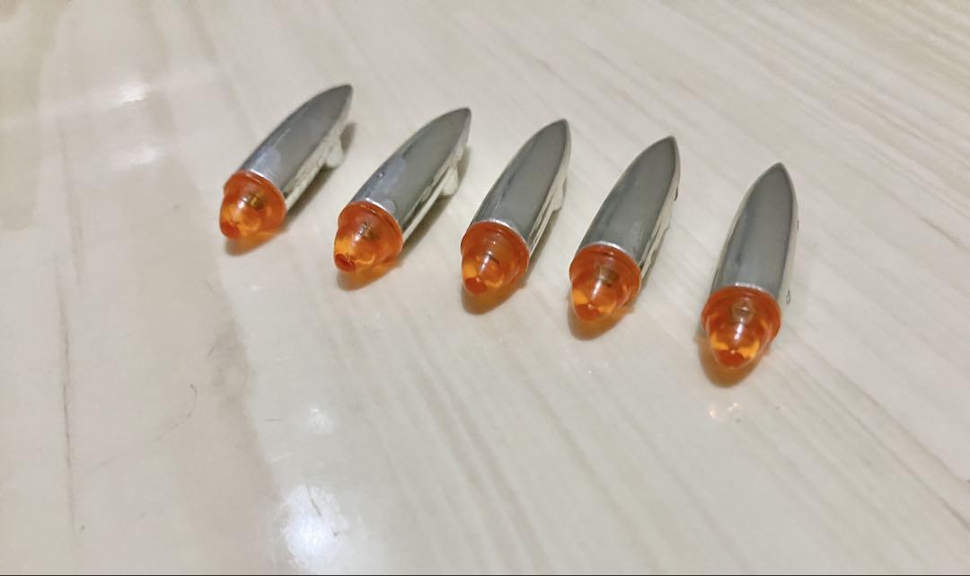 タミヤ1/14キングハウラーボディ、グローブライナーボディ部品取り タミヤ1/14キングハウラーボディ、グローブライナーボディ部品取り