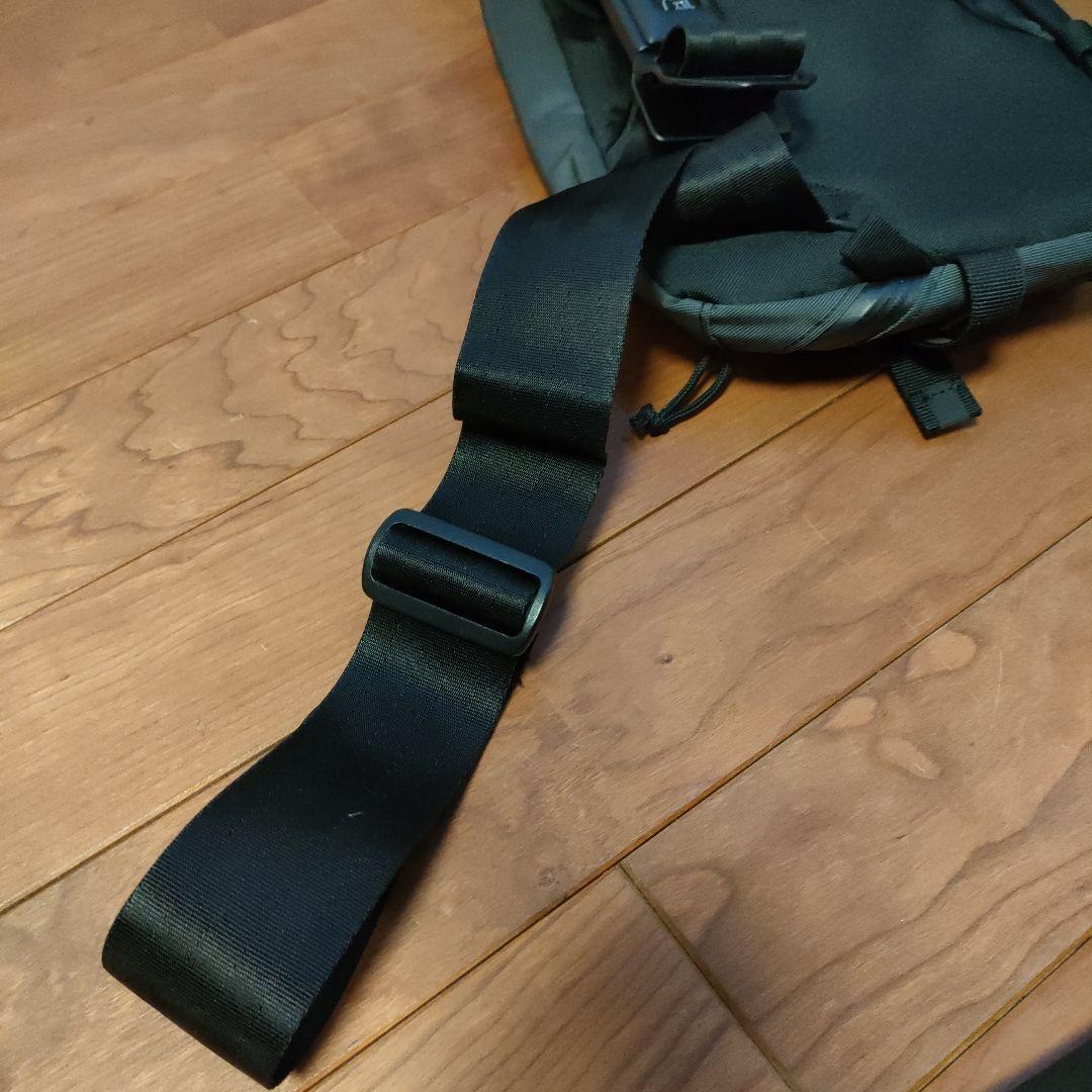 CHROME(クローム) KADET カデット スリングバッグ ボディバッグ