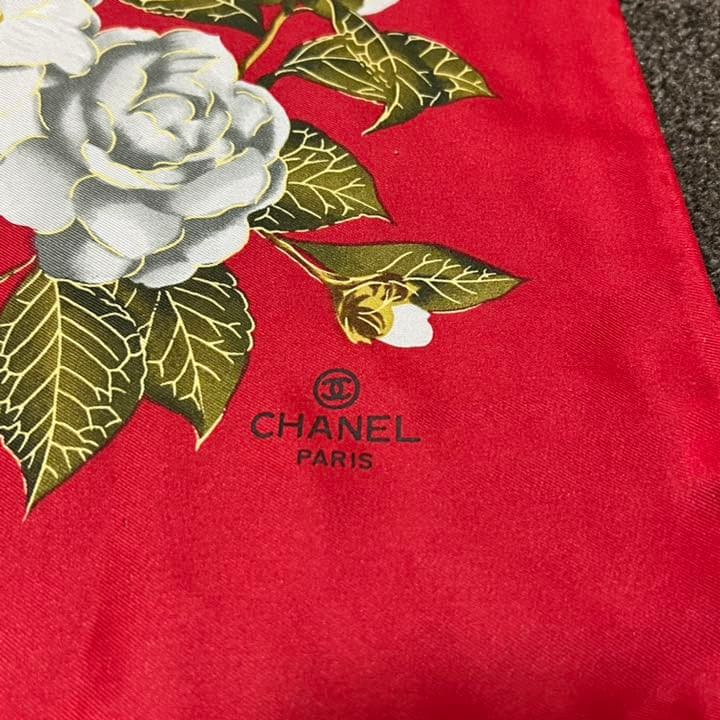 送料無料キャンペーン?】 未使用 カメリア 花柄 スカーフ CHANEL