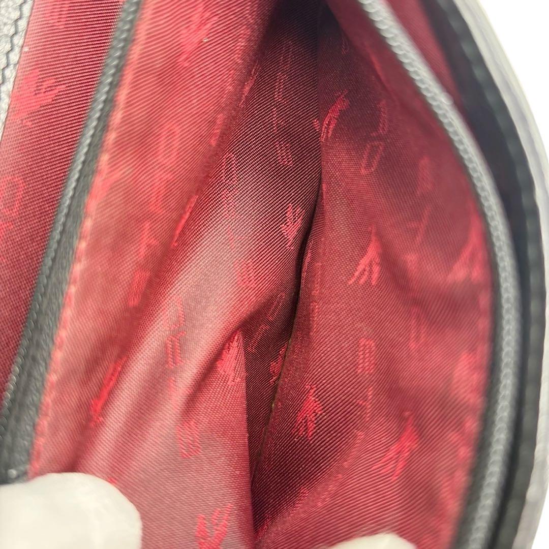 美品◎ エトロ 長財布 小銭入れ有 チャーム付き レザー ブラック 男女可
