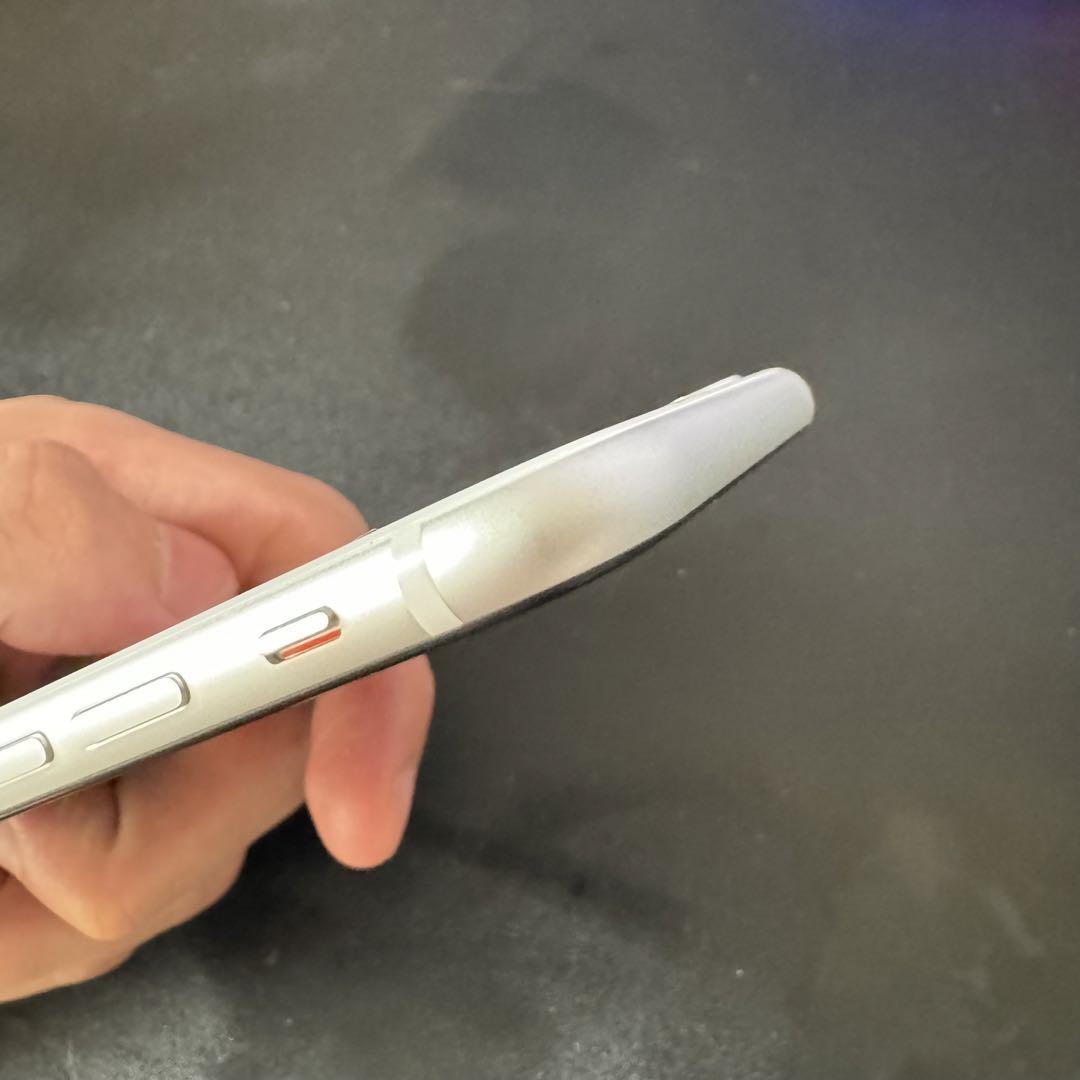 Apple iPhone SE 第2世代 ブラック 本体 64GB