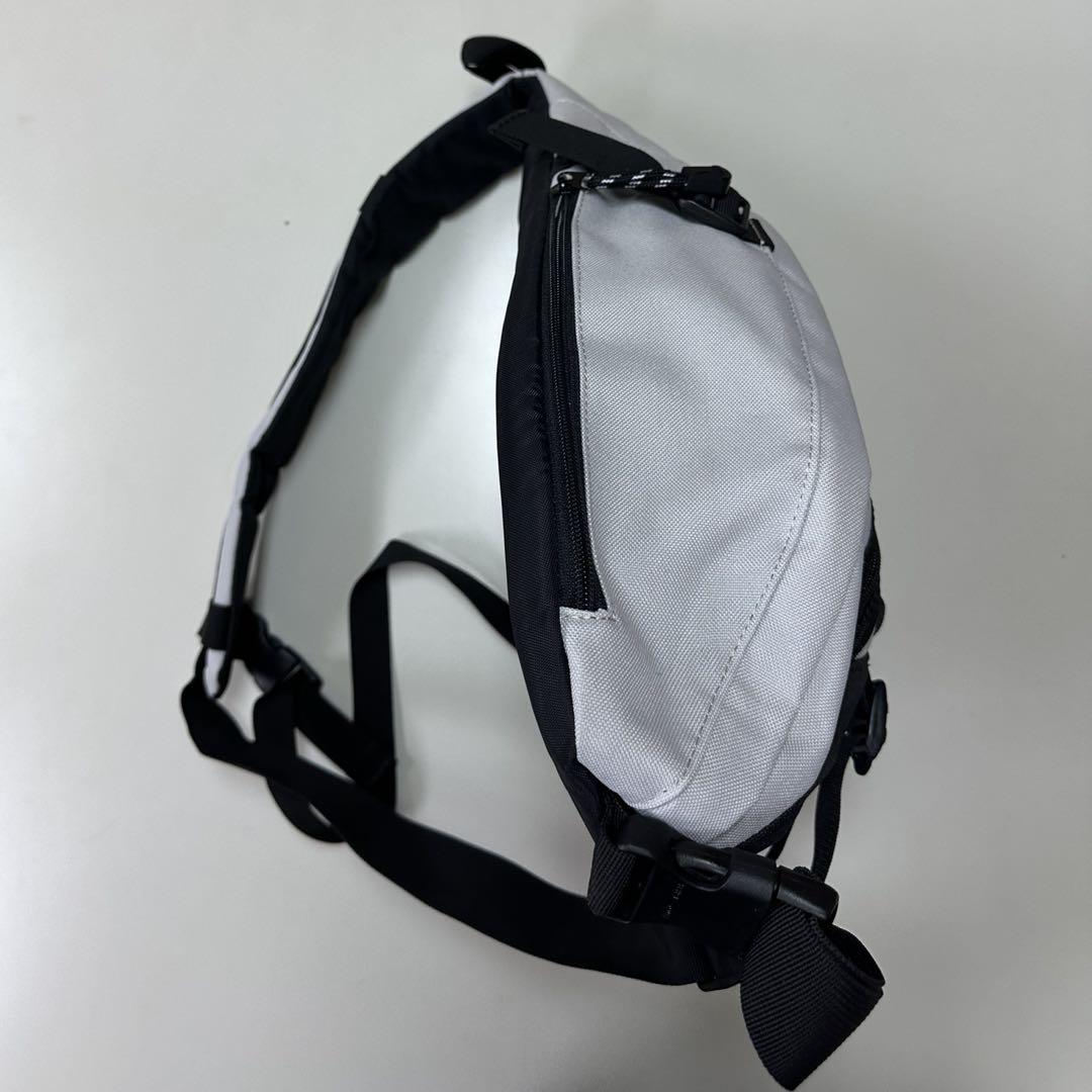 NIKE  ビンテージ　ワンショルダーバッグ　ボディーバッグ　old nike