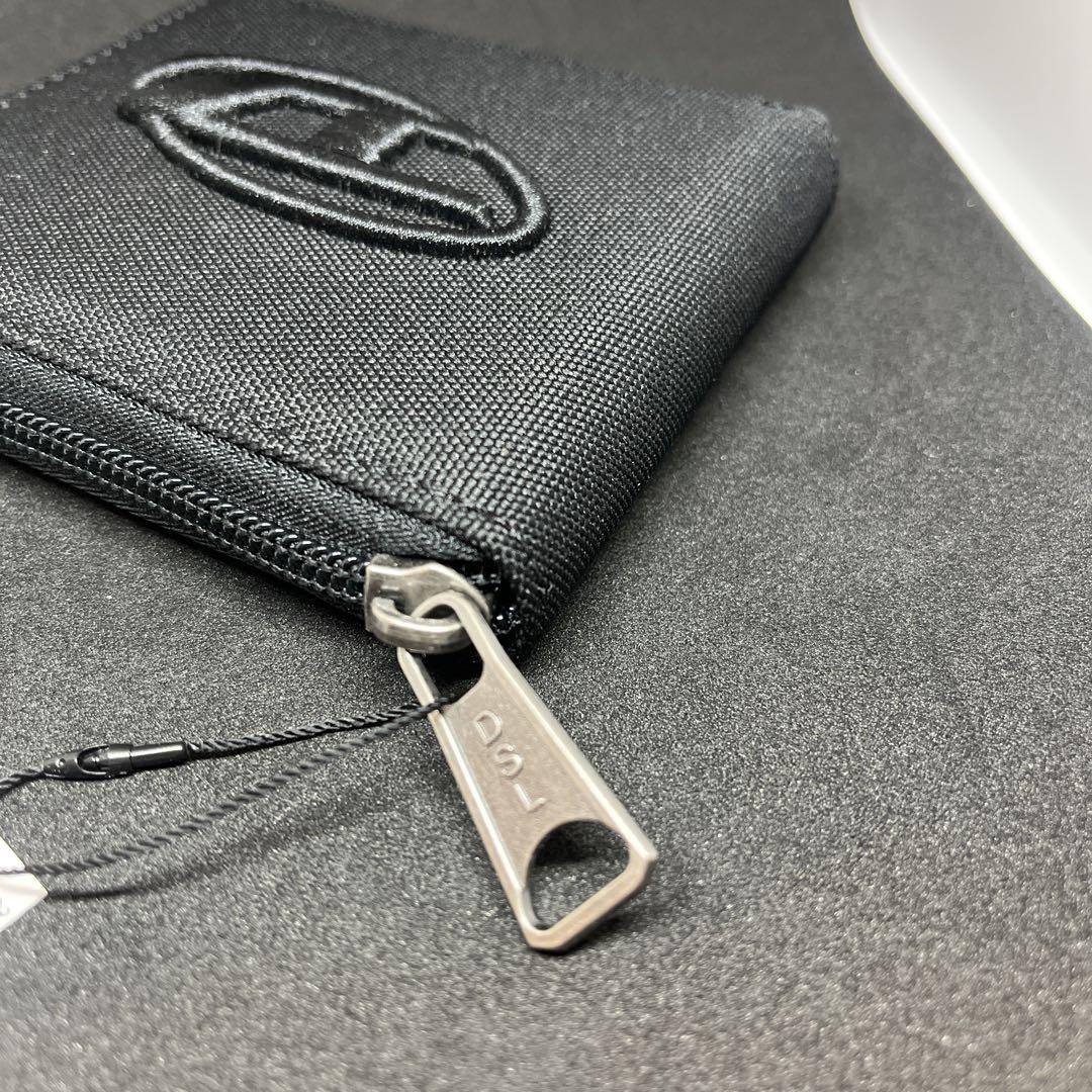 りん★♦︎新品♦︎ DIESEL ブラック 二つ折り財布